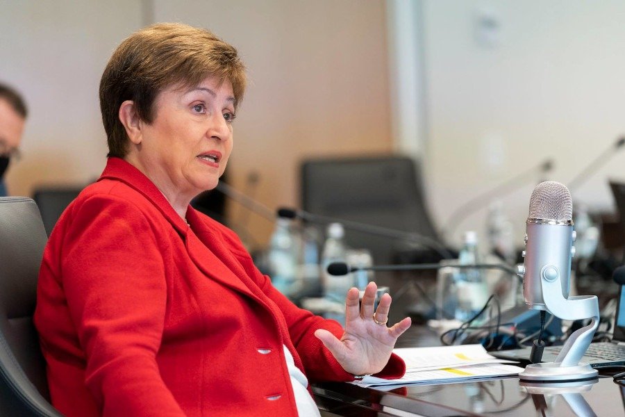 Războiul din Orientul Mijlociu reaprinde incertitudinile economice globale Criza din Orientul Mijlociu aduce un nou val de incertitudine în economia mondială, în contextul în care conflictele armate par să devină tot mai frecvent și imprevizibile