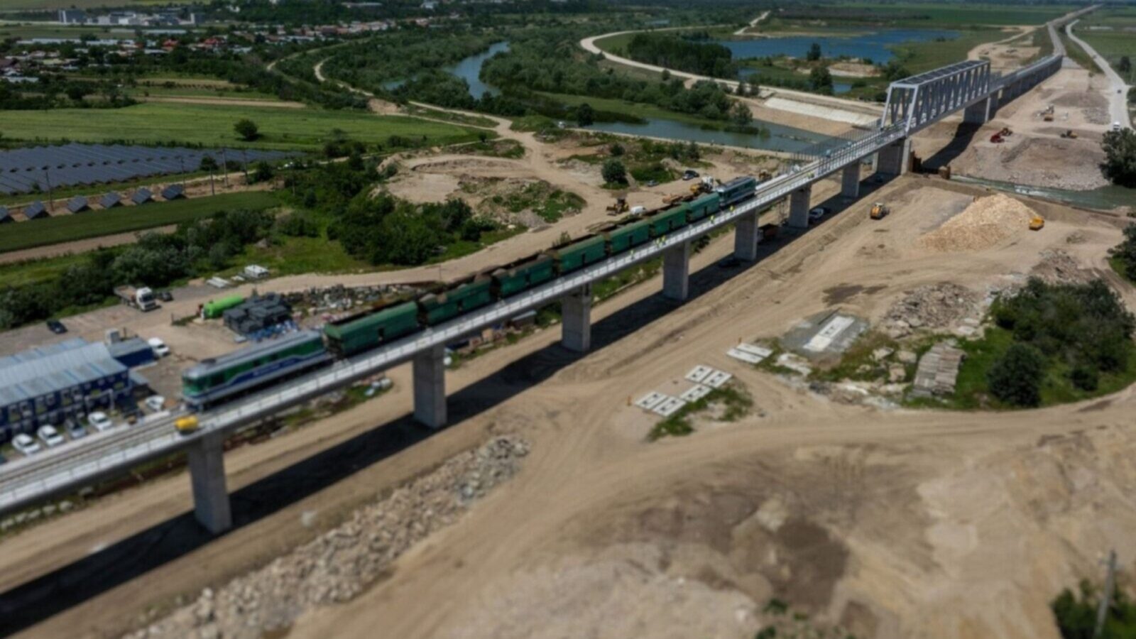 De luni, 16 martie, traficul feroviar pe ruta București-Giurgiu a suferit o risipă de perturbări, odată cu începerea unor ample lucrări de modernizare a liniei ferate, lotului II