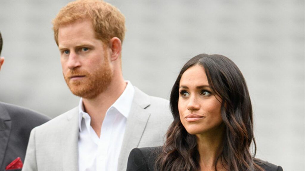 Meghan Markle și Prințul Harry fac un pas semnificativ în modul în care își expun copiii în spațiul public, aducând o notă de intimitate în tumultul vieții lor mediatice