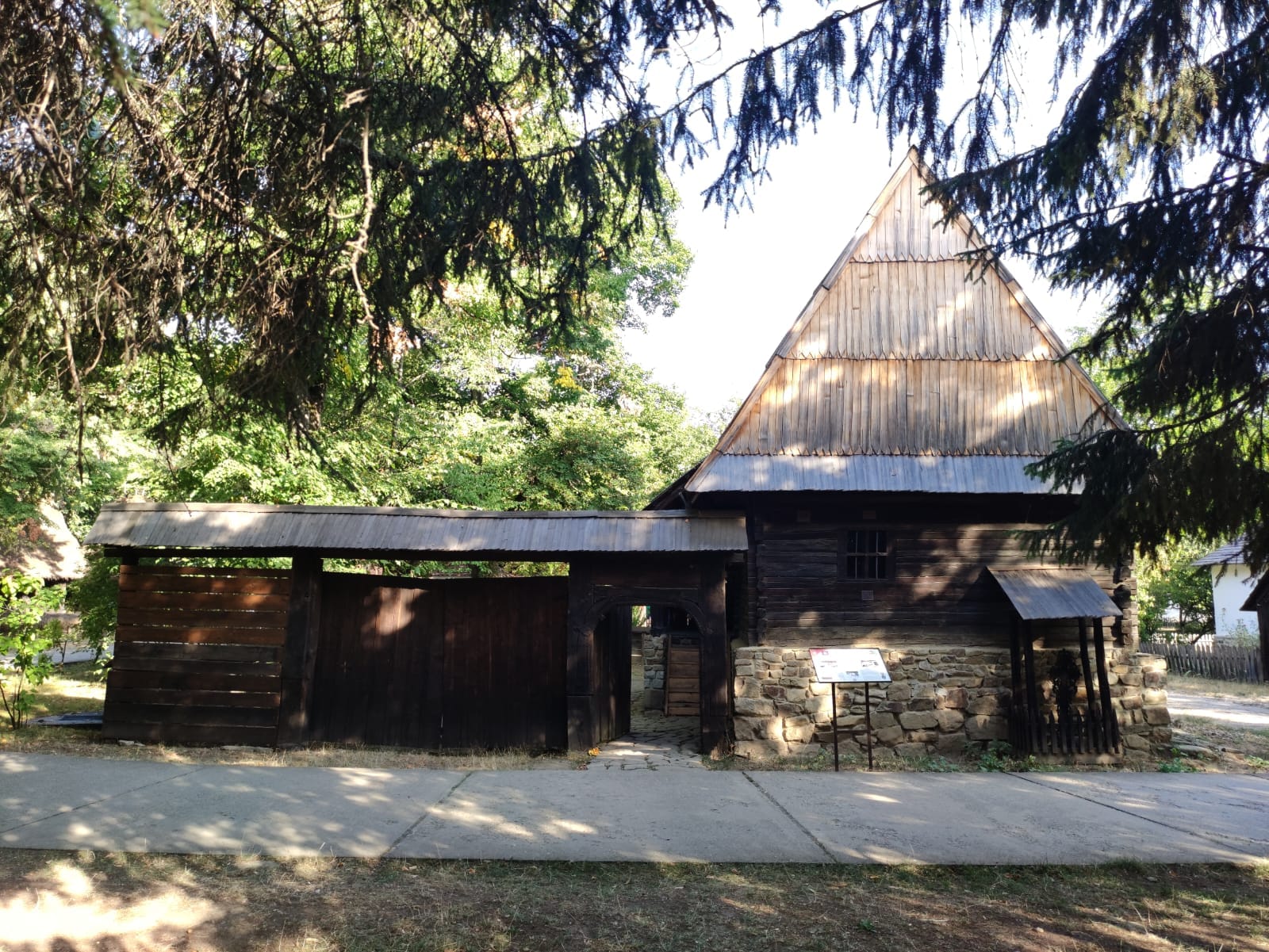 Muzeul Satului schimbă programul de funcționare de Paște