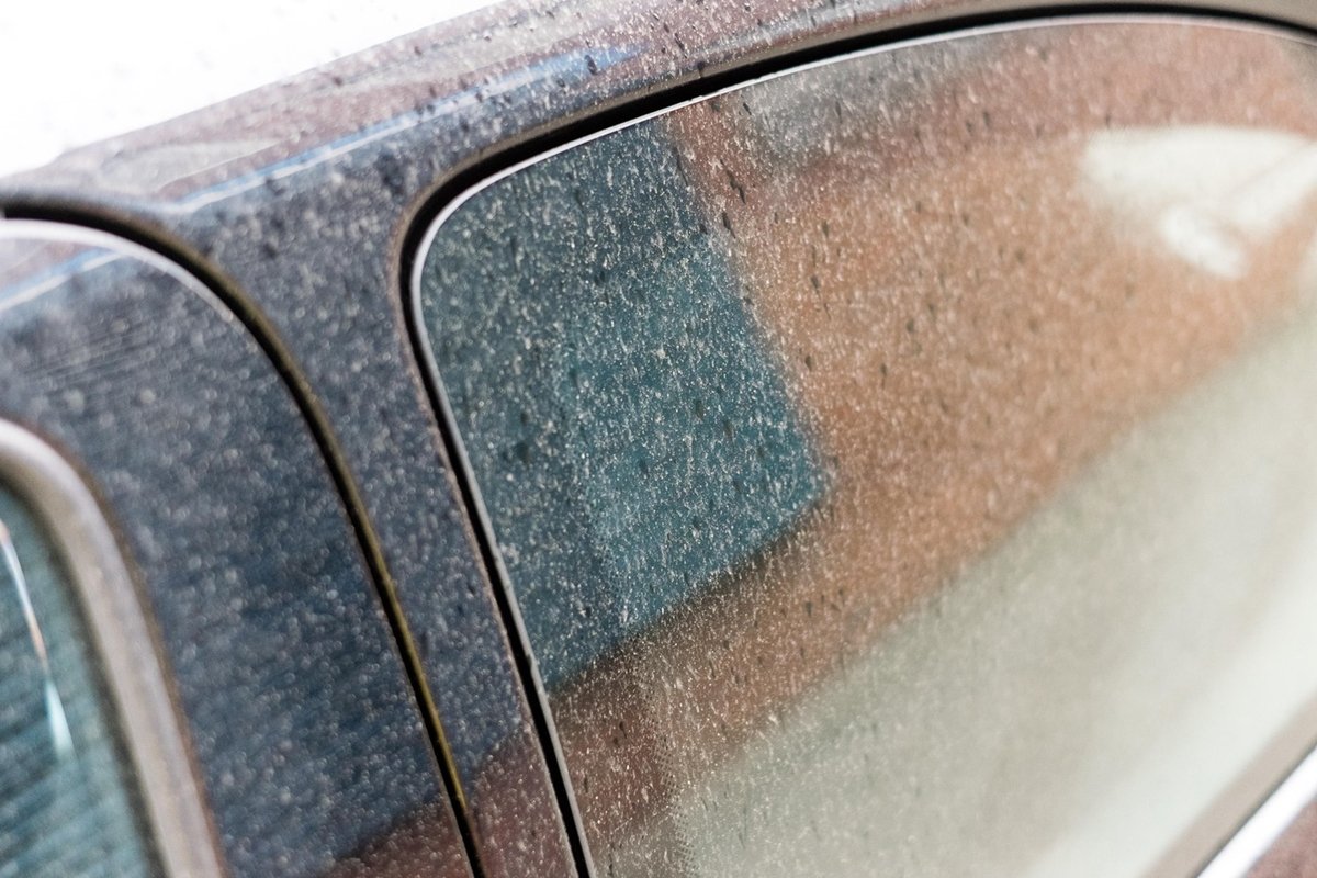 Fenomenul prafului saharian a transformat cerul României într-un adevărat spectacol vizual, dar a adus totodată îngrijorări legate de efectele asupra sănătății