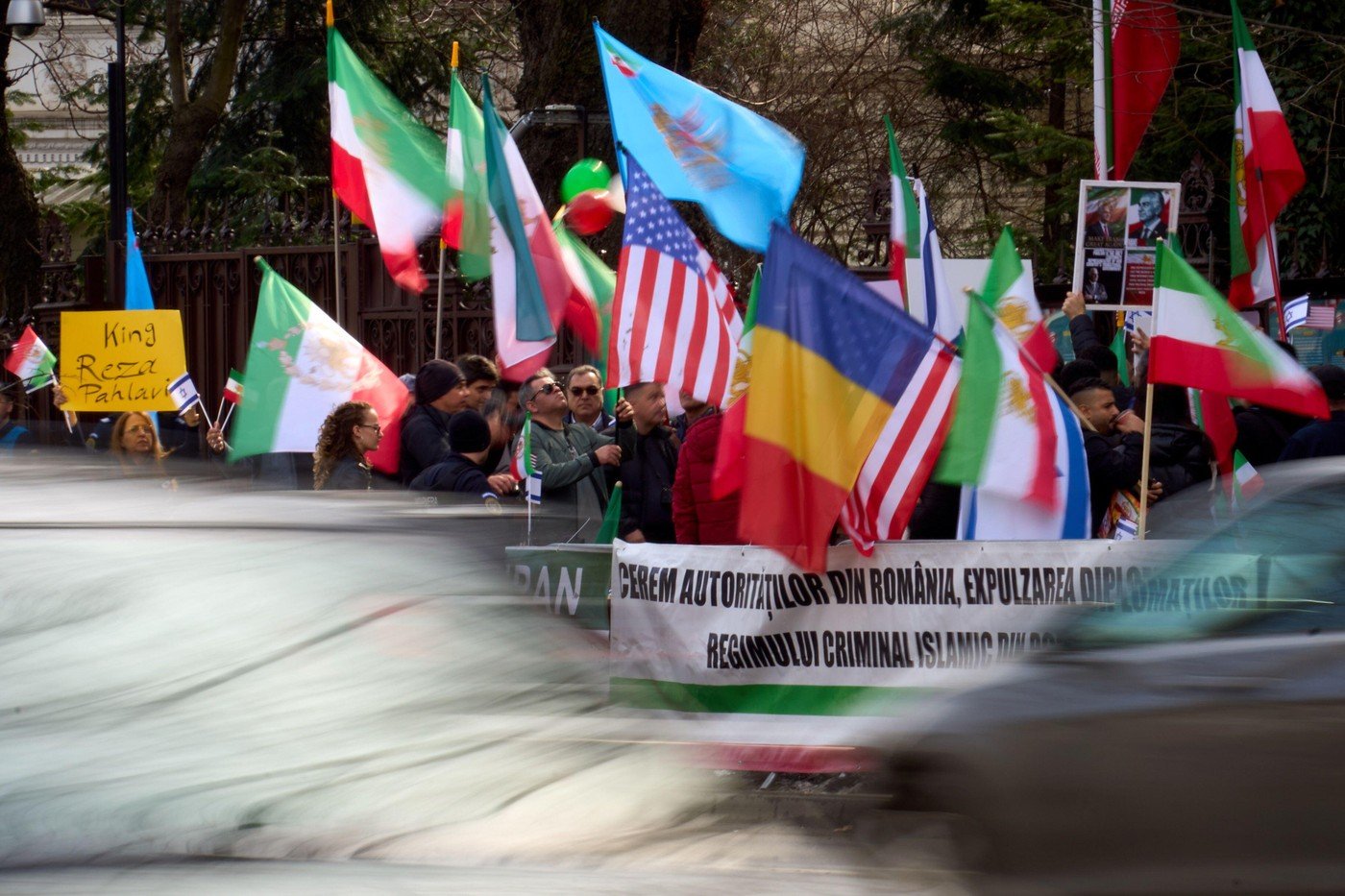 Care sunt riscurile ce-i amenință pe români