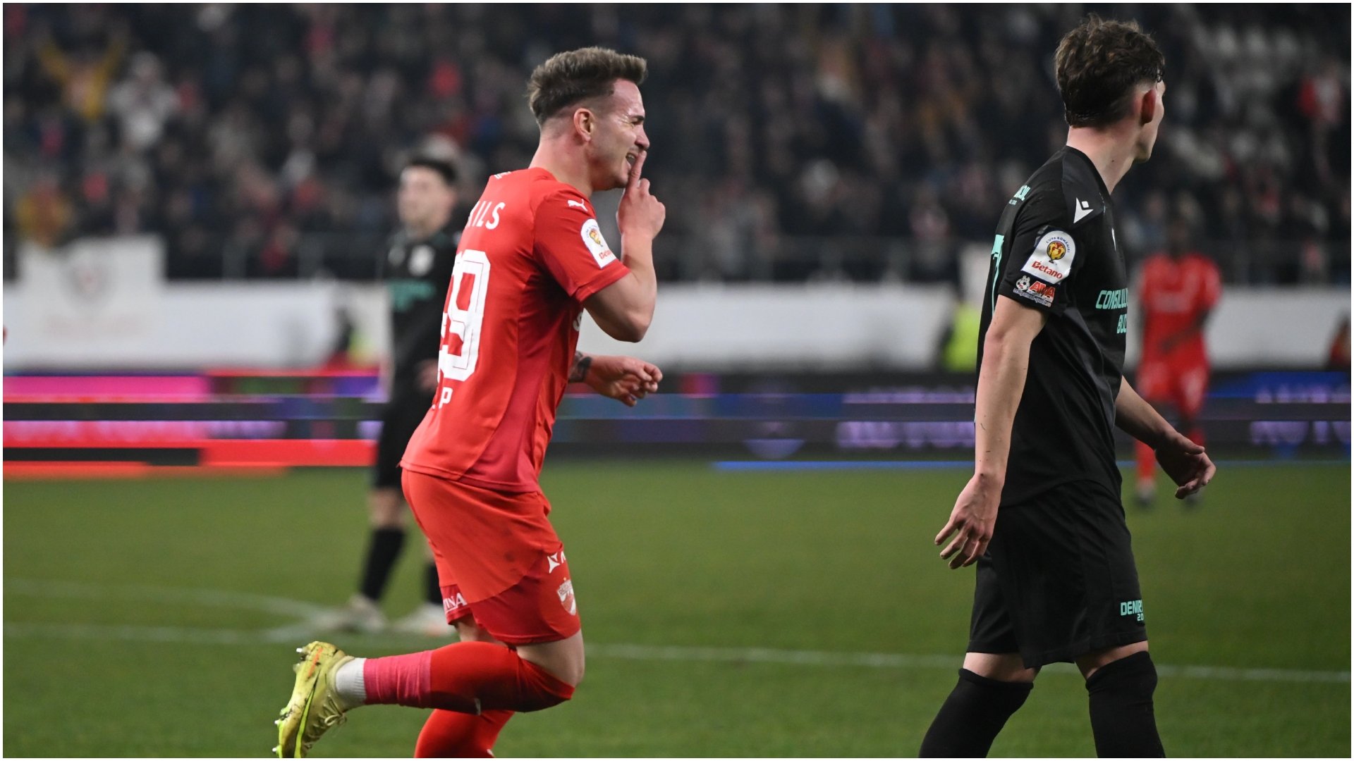 Dinamo a reușit surpriza sezonului în Cupa României, calificându-se în semifinale pentru prima dată după reformarea competiției