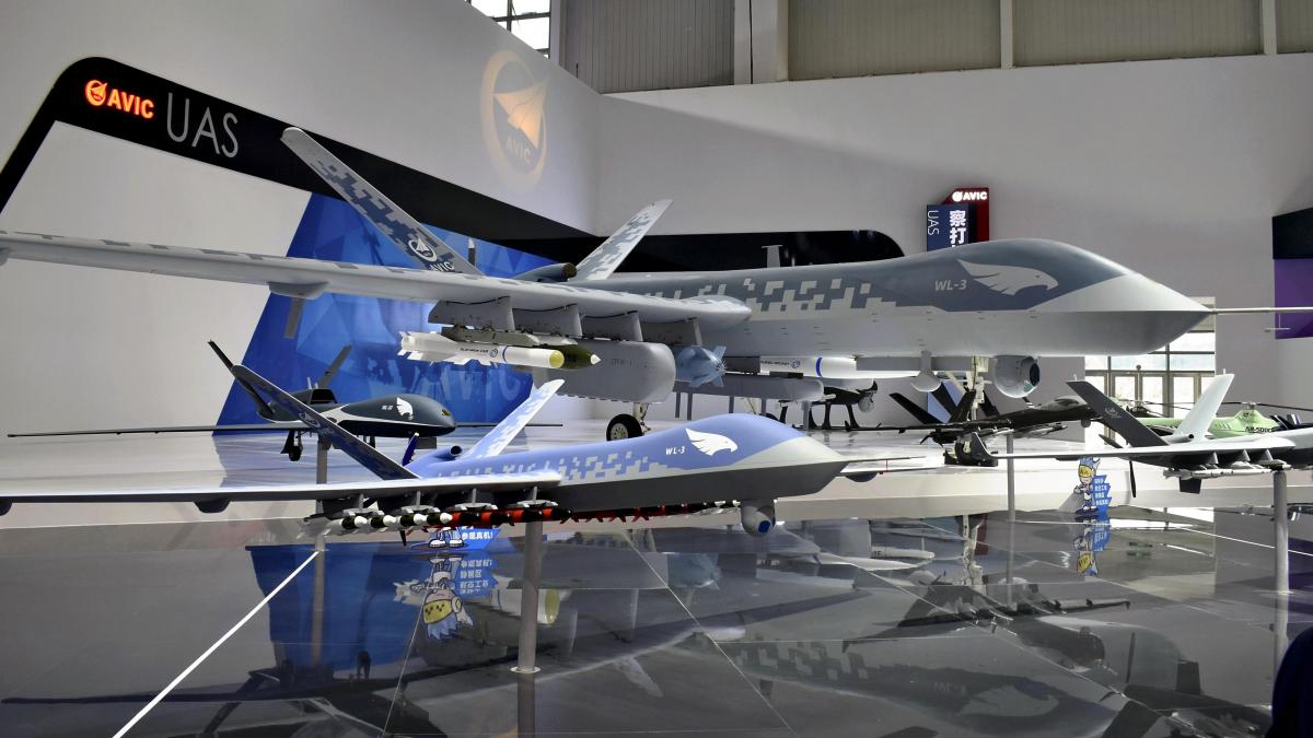 Arabia Saudită a semnat un contract de 5 miliarde de dolari cu o companie chineză pentru producția locală a unor drone avansate, destinate atât misiunilor de spionaj, cât și pentru atac