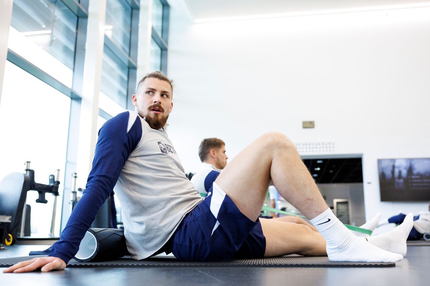 Cel mai scump fotbalist român din istorie, criticat dur: „E groaznic”