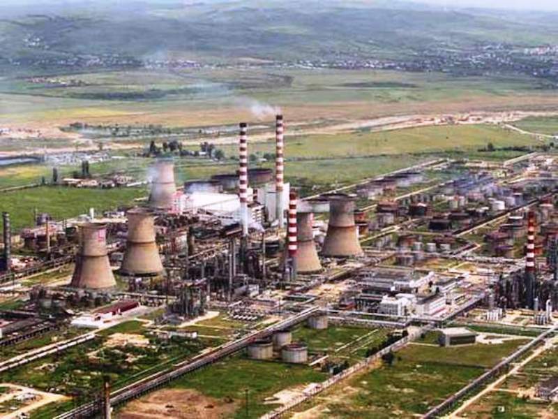 Guvernul României analizează măsuri majore pentru a contracara criza energetică generată de tensiunile internaționale și sancțiunile impuse Rusiei, care au impact direct asupra pieței locale de carburanți