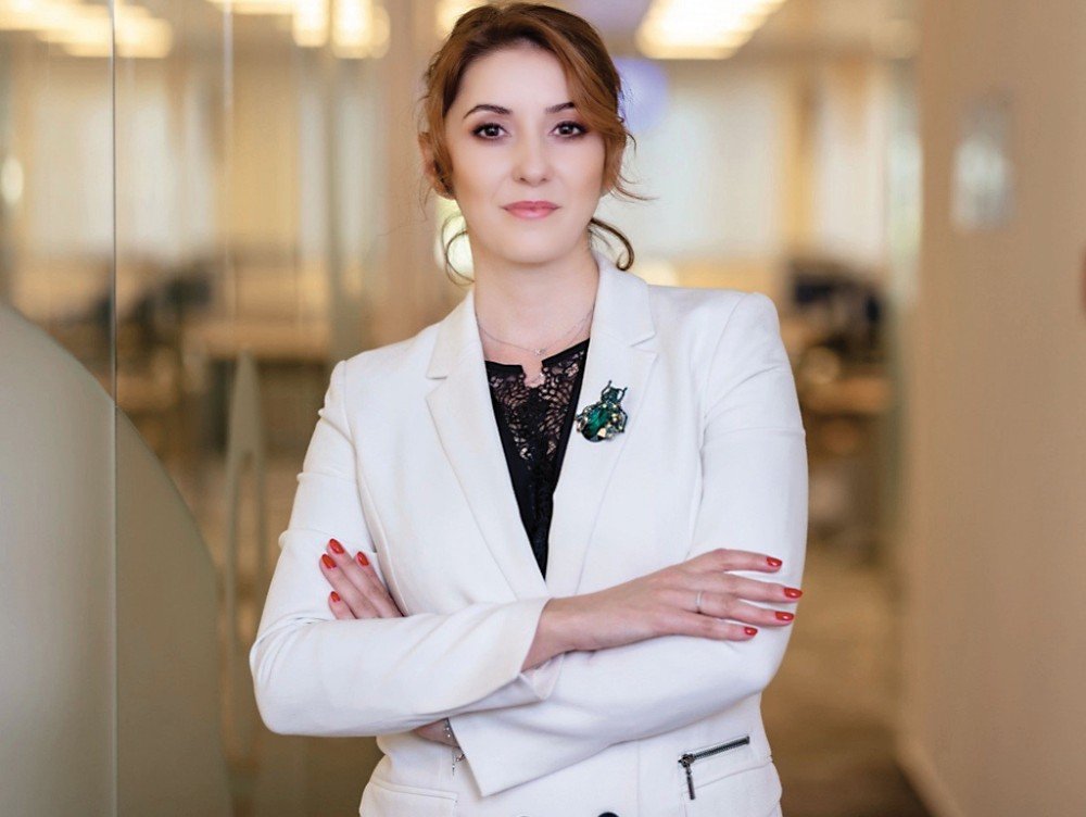 Roxana Lupescu, noua forță în leasing-ul operațional din România: o poveste de succes într-o industrie în plină transformare Într-o industrie extrem de competitivă și în continuă schimbare, imaginea și strategia companiei devin esențiale pentru a rămâne în top