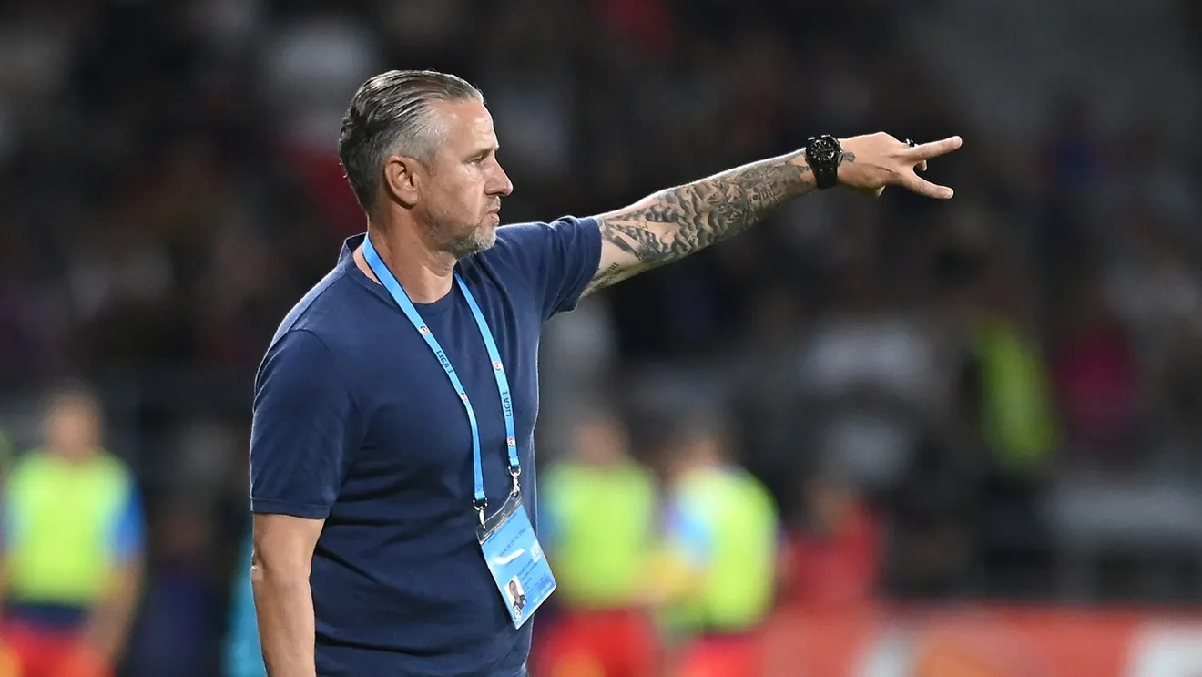 Reghecampf, singur după victoria de 5-0 în Rwanda