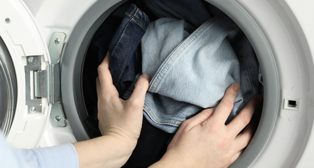 Blugii, simbol al stilului urban și al confortului, trăiesc de multe ori o viață mai scurtă decât am anticipa