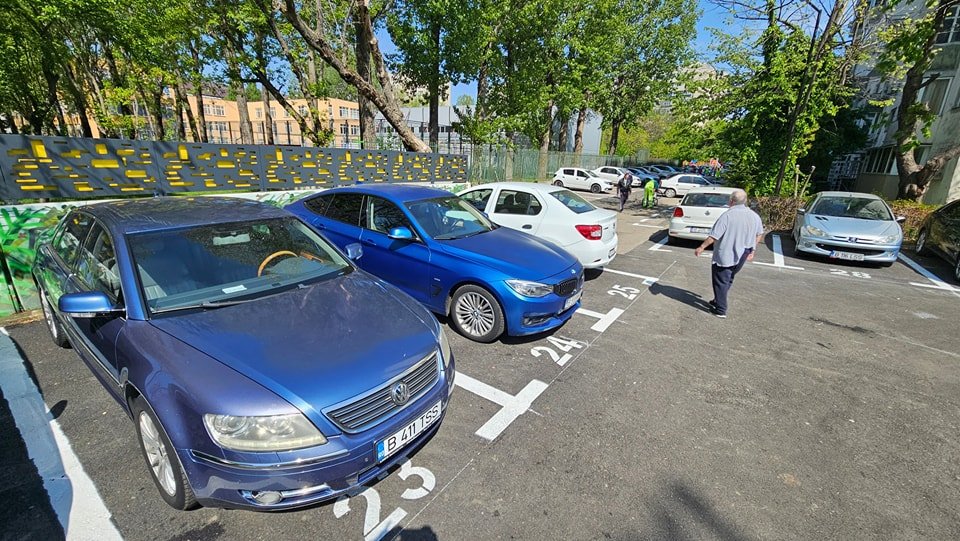 Sectorul 4 renunță definitiv la taxa specială de dezvoltare urbană, după un proces controversat Decizia Consiliului Local Sector 4 de a abroga în mod definitiv taxa specială de dezvoltare urbană reprezintă un câștig important pentru locuitorii sectorului, dar și o schimbare semnificativă în politica administrației locale