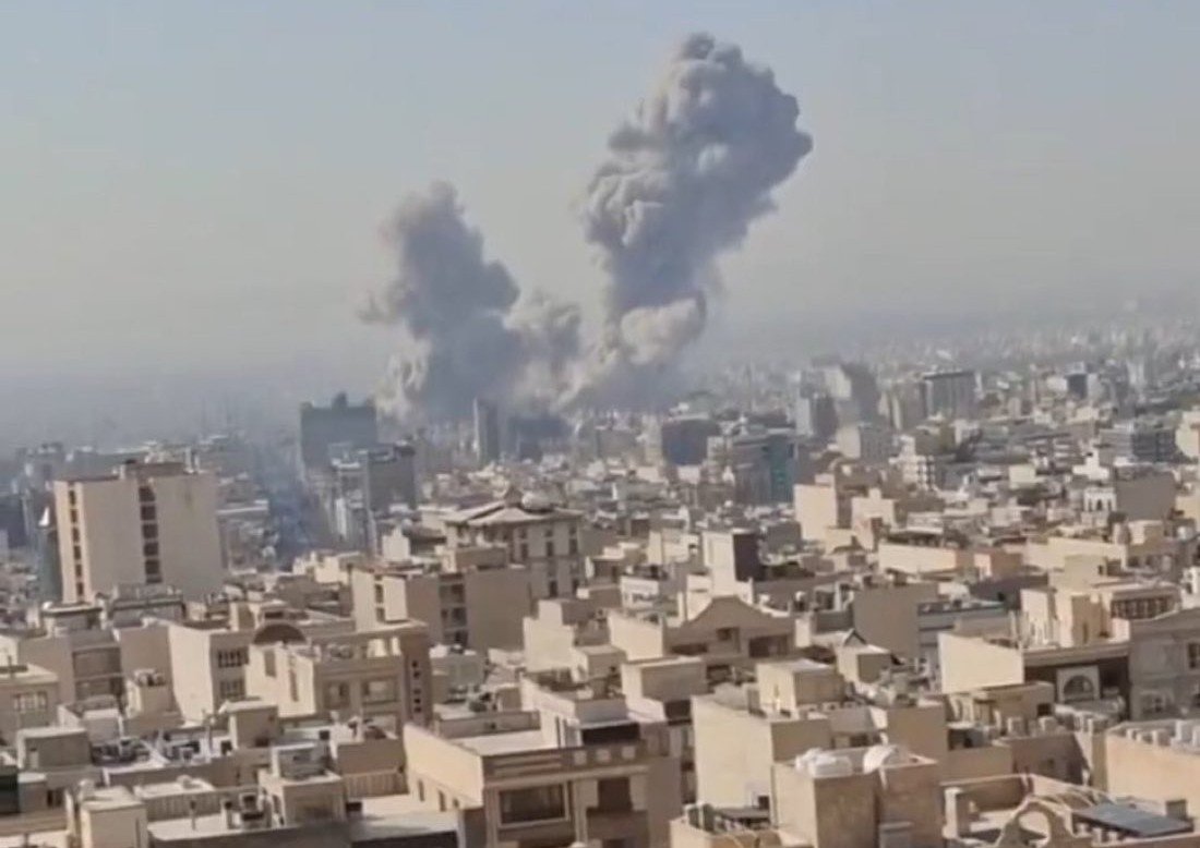 Aproape 2.000 de morți în conflictul din Orientul Mijlociu, de la declanșarea ofensivei americane și israeliene împotriva Iranului De la începutul ofensivei militare lansate pe 28 februarie de Statele Unite și Israel împotriva Iranului, regiunea Orientului Mijlociu a fost zguduită de un conflict de o violență fără precedent în ultimele decenii