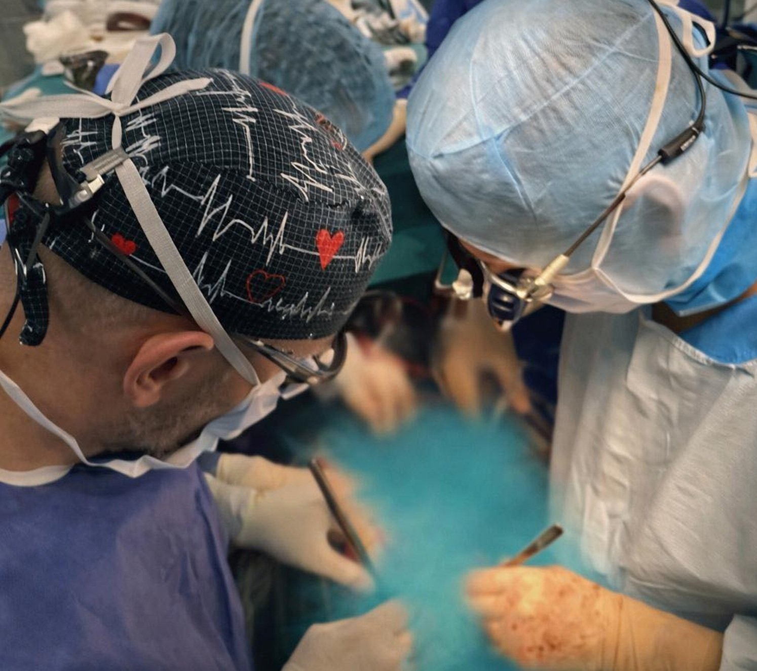 Craiova și Satu Mare, orașe ale speranței pentru pacienții aflați în stare critică Unda de speranță pentru pacienții aflați în stare critică continuă să se extindă în România, odată cu realizarea unor intervenții de prelevare de organe în două centre majore: Craiova și Satu Mare