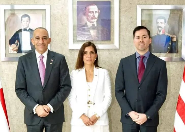 Reapariția oficiului DEA în Republica Dominicană și numirea unui agent special interimar Santo Domingo, 24 martie 2023 — Într-un pas semnificativ pentru eforturile comune de combatere a crimei organizate, administrația americană a reactivat oficial biroul DEA în Republica Dominicană, recent relansat după o perioadă de suspendare