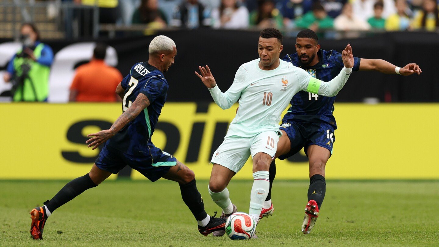 Brazilia și Franța s-au întâlnit joi în cadrul unui meci amical de pregătire pentru Campionatul Mondial din 2026, oferindu-le fanilor o privire captivantă asupra formelor celor două naționale