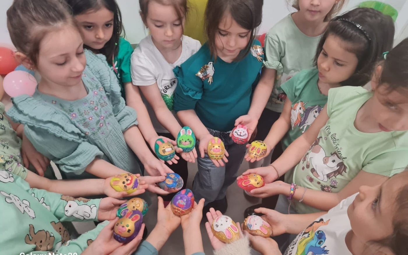 Ateliere de Paști pentru copii la Hubul deGalben din Sectorul 1