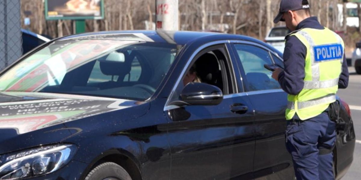 Amenzi GRELE pentru șoferii din România: Uită de acest obiect? Plătesc 1.320 lei