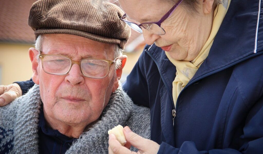 Unde trăiesc VÂRSTNICI cu pensii de lux și sărăcie lucie în România?