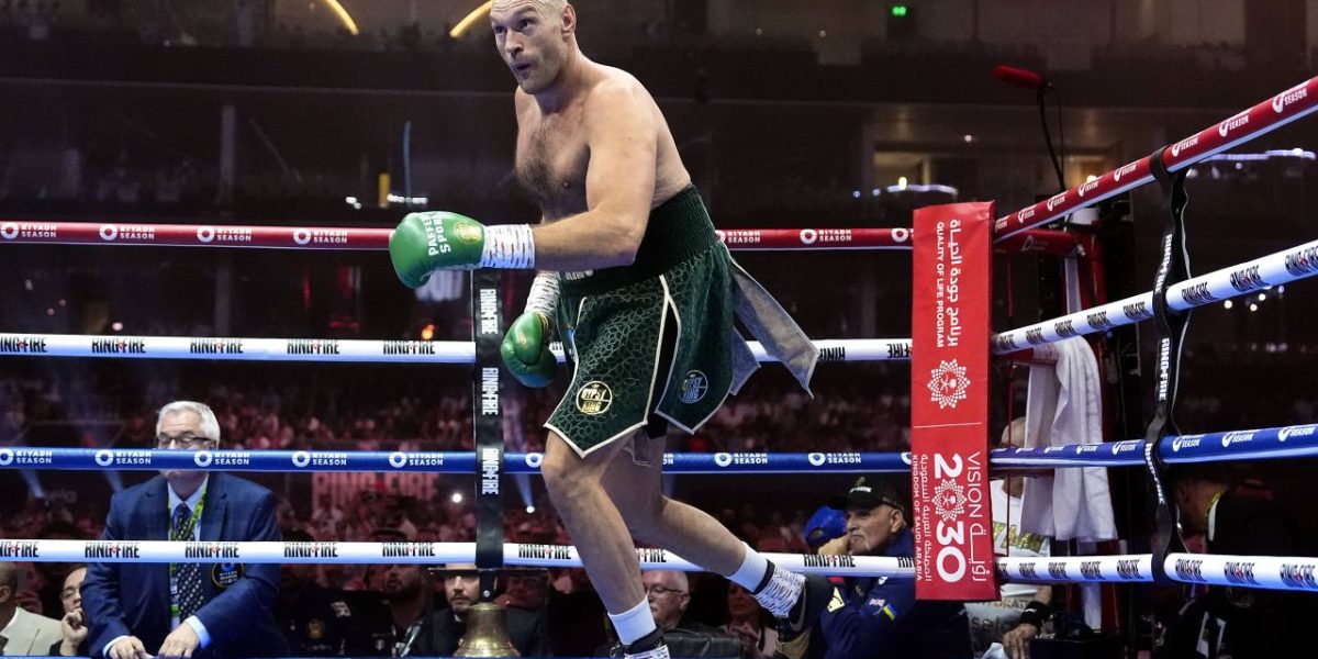 Fury, victorie categorică și provocare pentru Joshua! Makhmudov, pus la respect