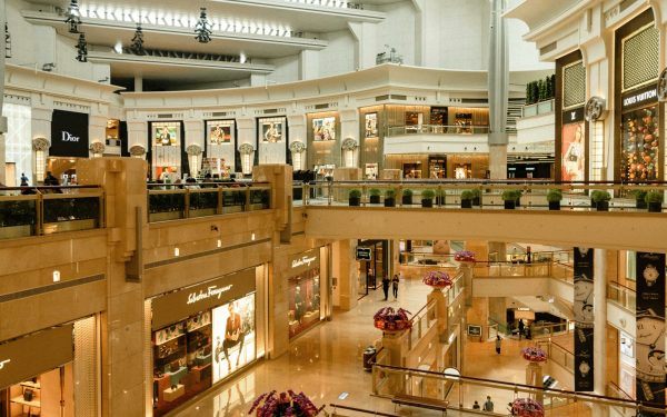 Bulgaria, la un pas de România: Scădere LIBERTATE la vânzările în retailul EUROPEAN