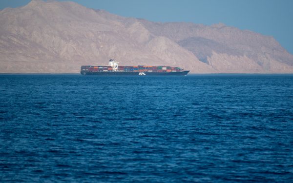 Petroliere IRANIENE sfidează blocada SUA: au traversat Strâmtoarea Ormuz