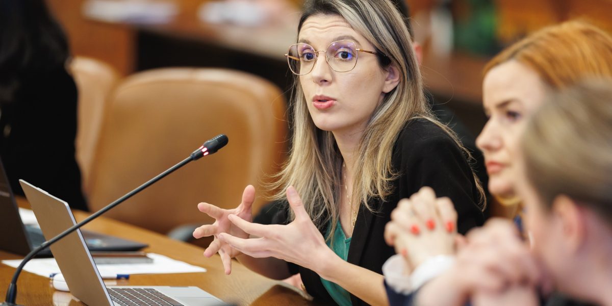 Ministrul Mediului, sesizare la ANPC și primării din București, pe tema panourilor cu cezariană