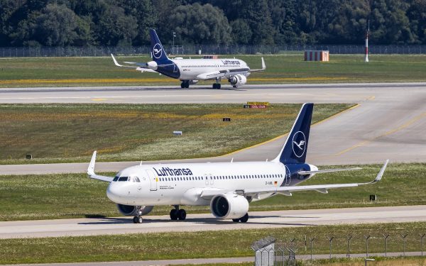 Lufthansa, lovitură pentru România: Zboruri anulate după închiderea CityLine