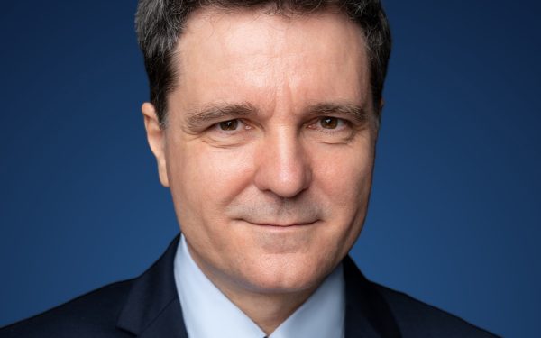 Nicuşor Dan: Criza politică bate la ușă, primarul joacă rolul de mediator