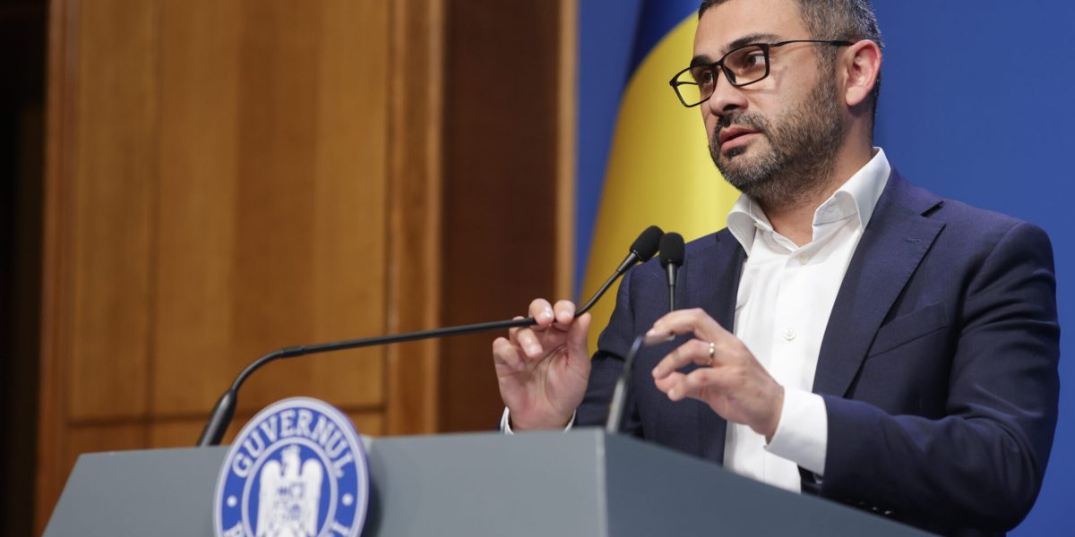 Manole zdruncină sistemul: Sute de posturi eliminate, pensiile în pericol
