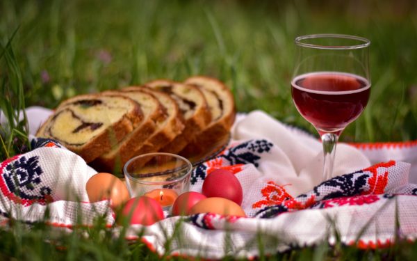 Ce au pus românii pe masă de Paște: Mâncăruri tradiționale în top