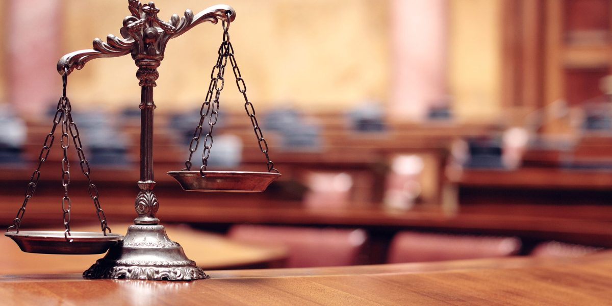 Boarfe rupte și telefoane vechi: România a făcut avere din nimic