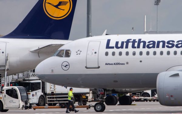 Lufthansa taie drastic zborurile scurte: Scumpirile fac cursele nerentabile
