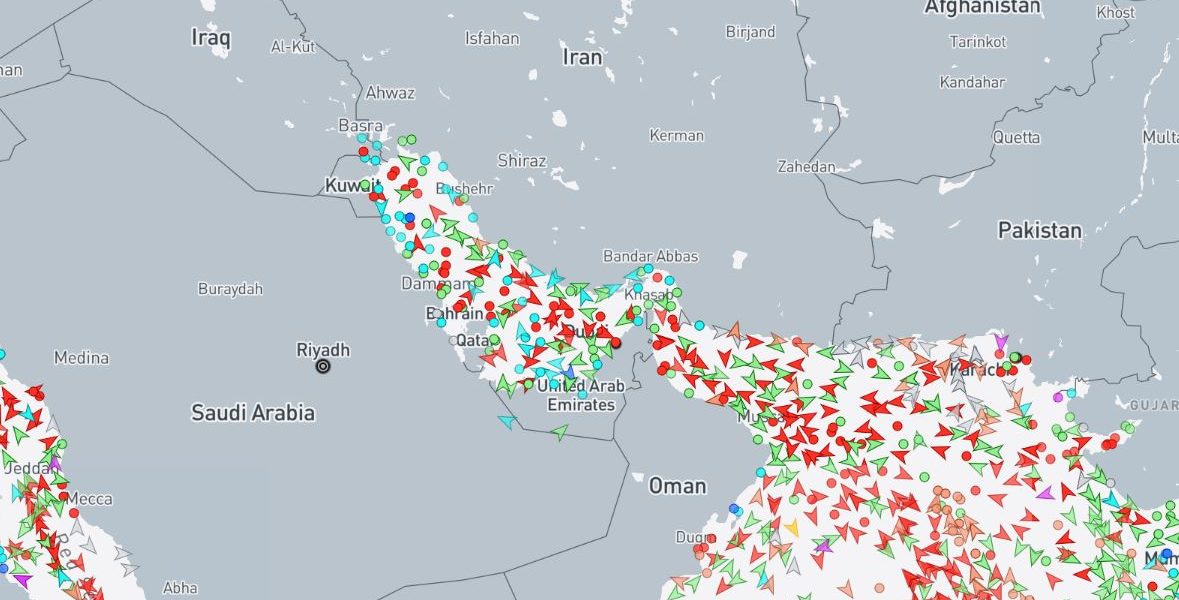 Alertă Iran: Navele se întorc din Strâmtoare, benzină și motorină mai scumpe
