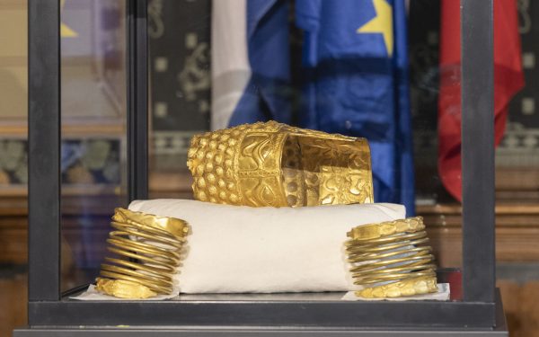 Coiful de la Coțofenești, expus pentru prima oară în România după zeci de ani