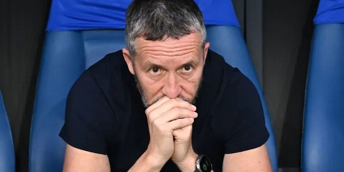 Probleme la FCSB: Un jucător amenință cu plecarea!