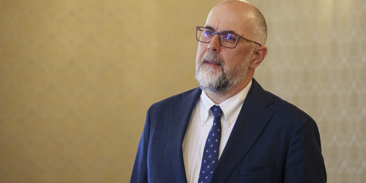 Kelemen Hunor și Bolojan, discuții cruciale: Coaliția, în format restrâns, pe muchie de cuțit