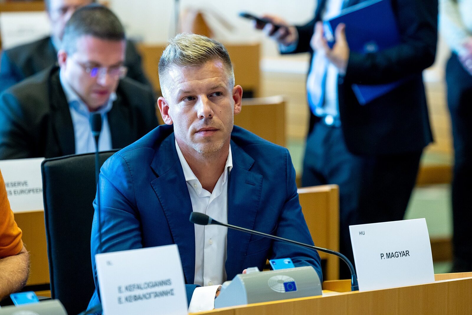Magyar l-a învins pe Orban: De la afișul din tinerețe la succesul zdrobitor!