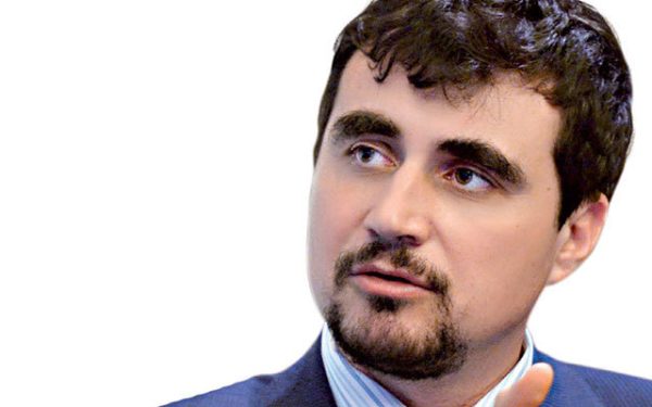 Cărămizi pe Calea Victoriei: Bucureștiul „luxos” așteaptă România „ca lumea”?