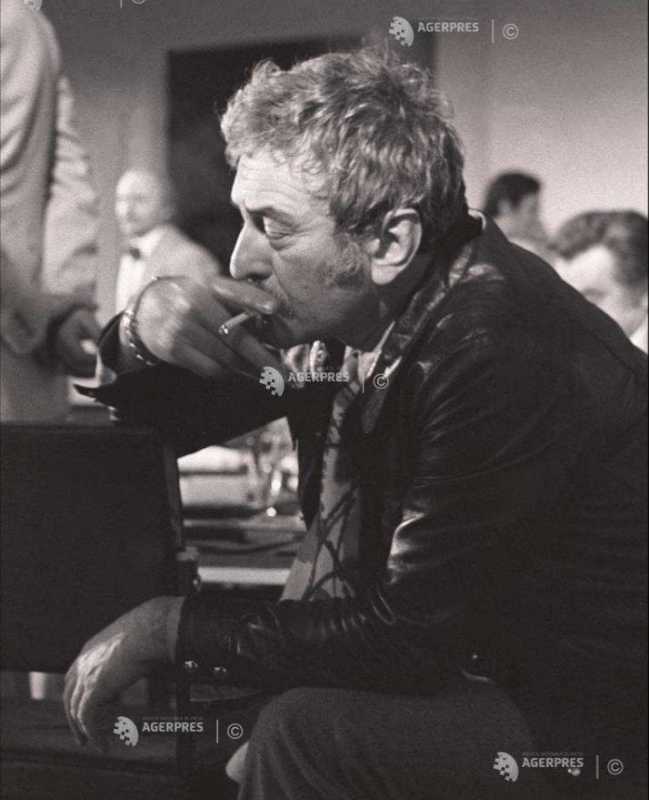 Amza Pellea, marele actor român, îndeplinește 95 de ani de la naștere Astăzi, îl comemorăm pe Amza Pellea, actorul care a marcat profund scena culturală românească