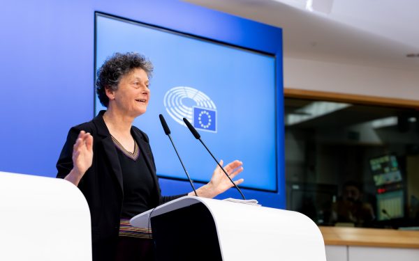 UE: Parlamentul European, entuziasmat de decizia CJUE contra Ungariei anti-LGBTQI+