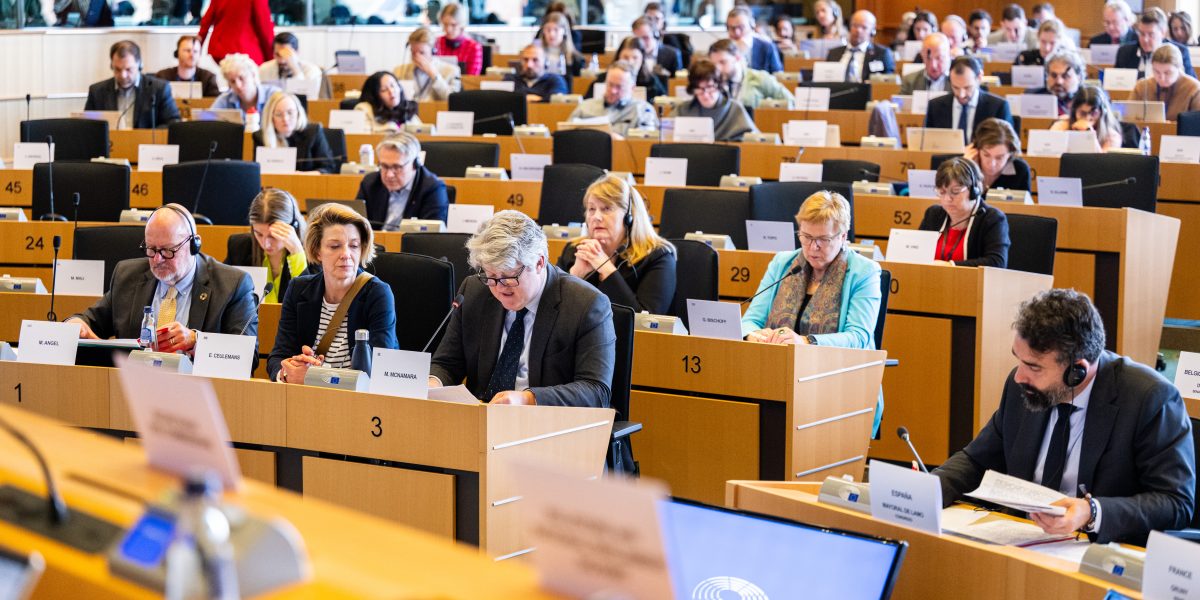 UE: Cooperare GLOBALĂ pentru AI și democrație. Ce se discută la Bruxelles