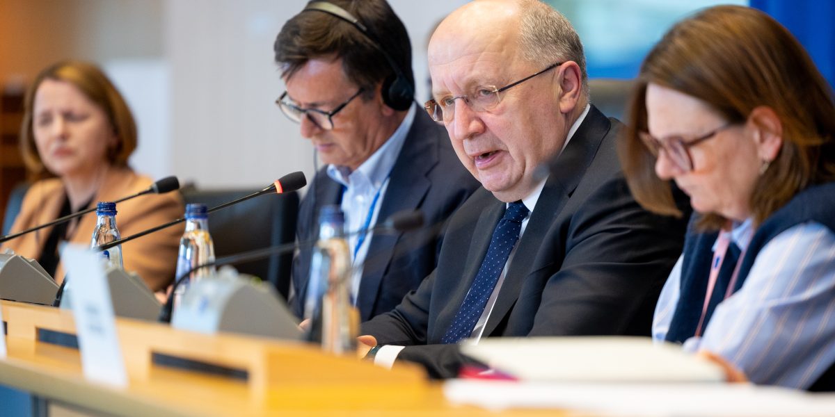 Apărare UE: Comisarul cere viteză pentru contracararea Rusiei