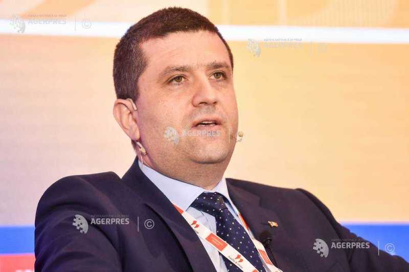 Miruță, scandal în Armată: Halele de producție, transformate în pădure