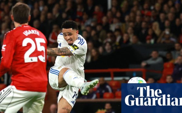 Leeds șochează Manchester United: Dubla lui Okafor, roșu pentru Martinez