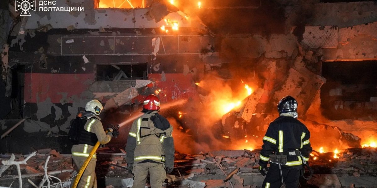 Atacuri în Ucraina: Harkov, sub foc. Poltava, fără curent. Rusia, investiții în teritorii ocupate