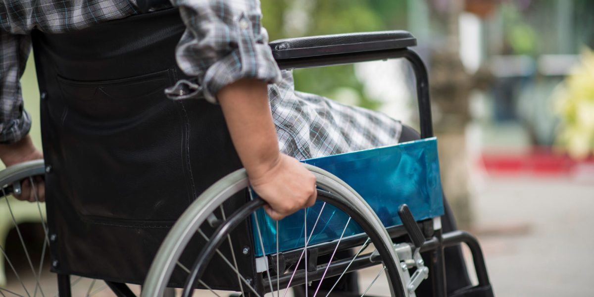 Cheltuieli lunare COLOSALE pentru persoanele cu dizabilități în Sectorul 1, 80% pe salarii