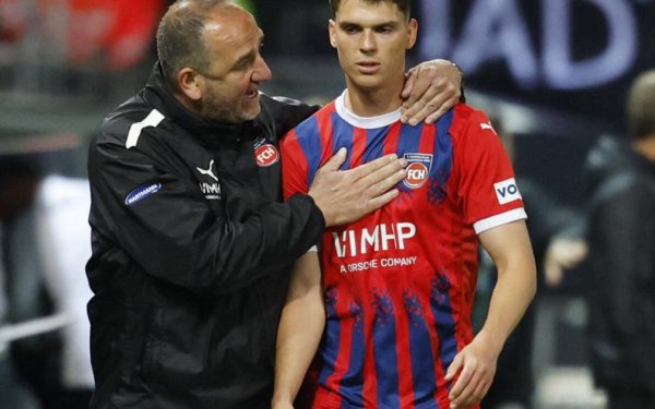 Alertă la Dortmund: Un incident a întrerupt meciul