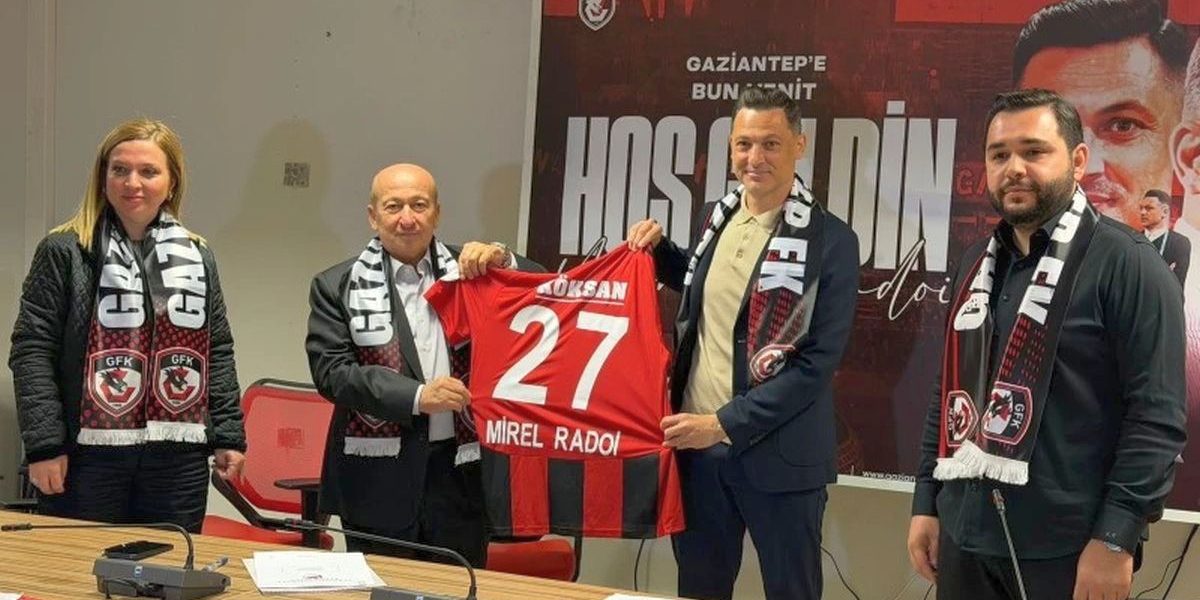 Mărturisirea-șoc: „Dacă NU-i mulțumeam lui Donald Trump, NU mai eram AICI”