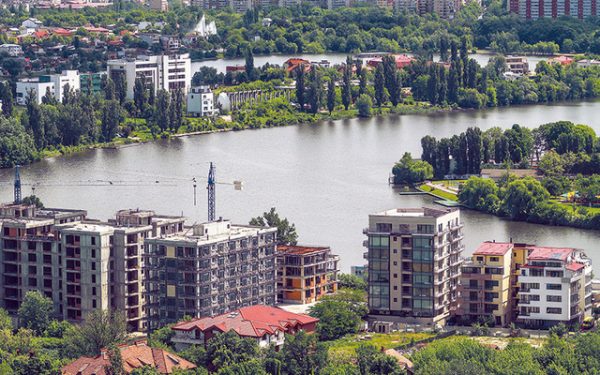 Aprilie negru pe piața imobiliară din București: Unde mai găsești 3 camere sub 100.000 euro?