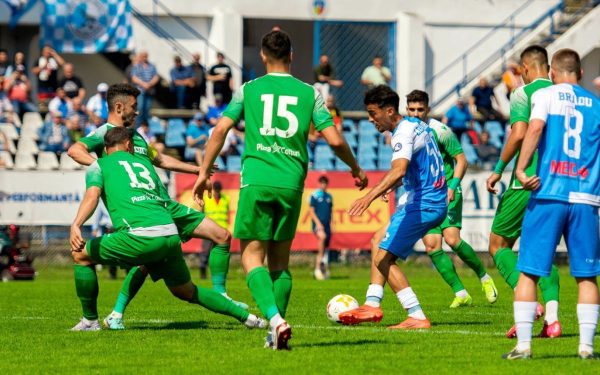 Bacau și Bistrița, scena surprizelor uluitoare în play-out-ul Ligii 2