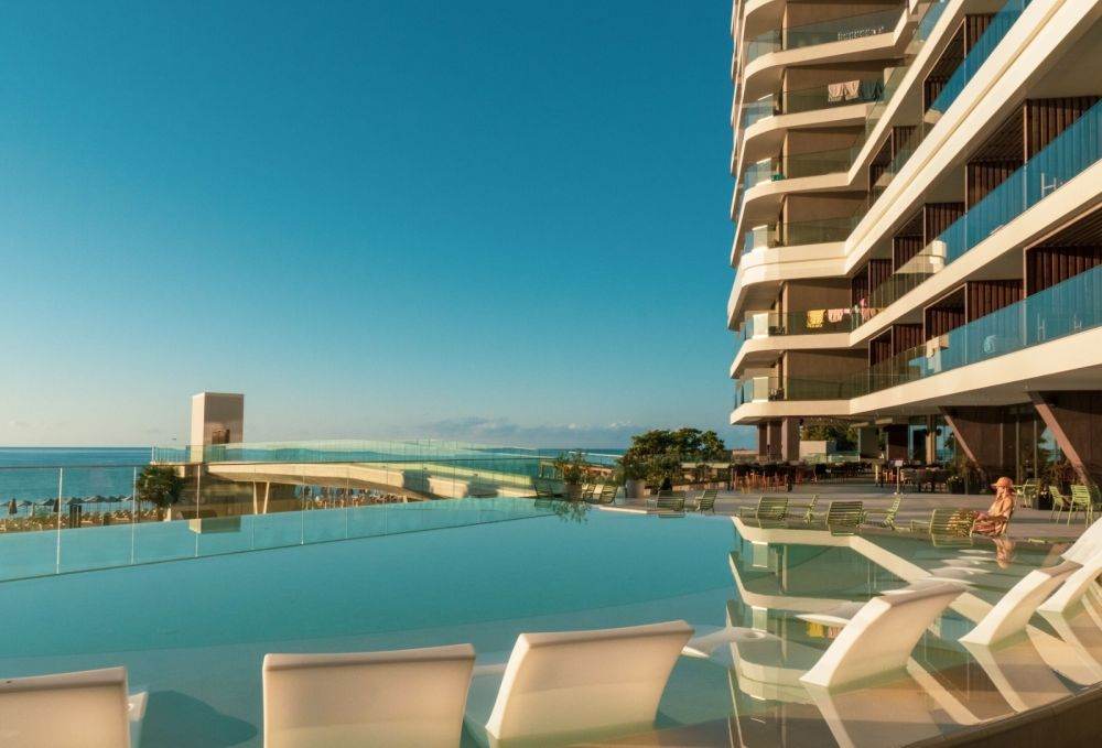 IRI Travel a anunțat semnarea unui parteneriat cu lanțul hotelier Grifid din Bulgaria, o mișcare strategică bine gândită pentru a răspunde creșterii în cererea turiștilor români pentru hoteluri premium și servicii Ultra All Inclusive